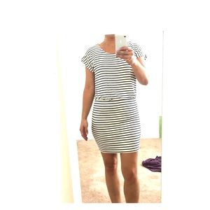 Lblack and white stripped midi dress
